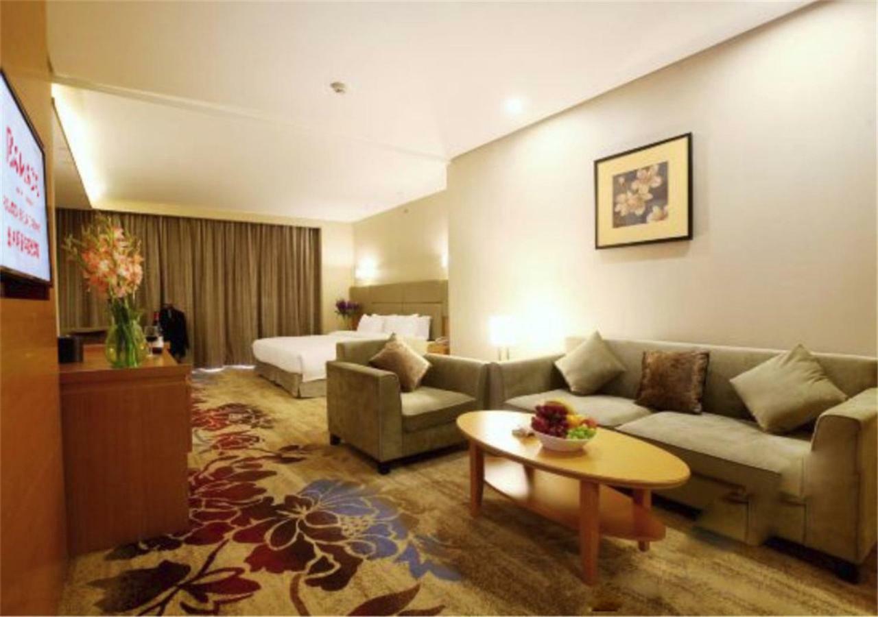 Ramada By Wyndham Beijing Airport Hotel Shunyi Exterior photo
