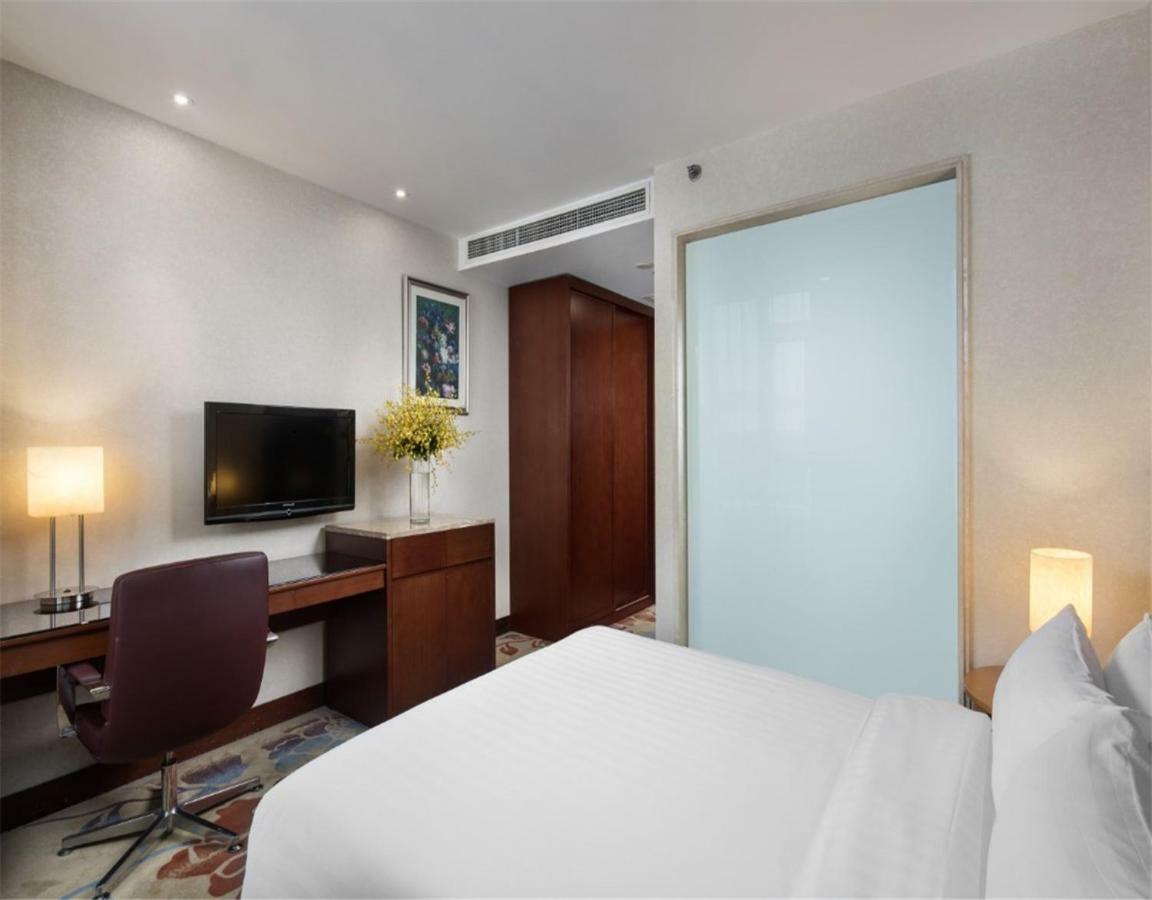 Ramada By Wyndham Beijing Airport Hotel Shunyi Exterior photo
